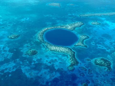 buraco azul mais profundo do mundo está no mar mexicano