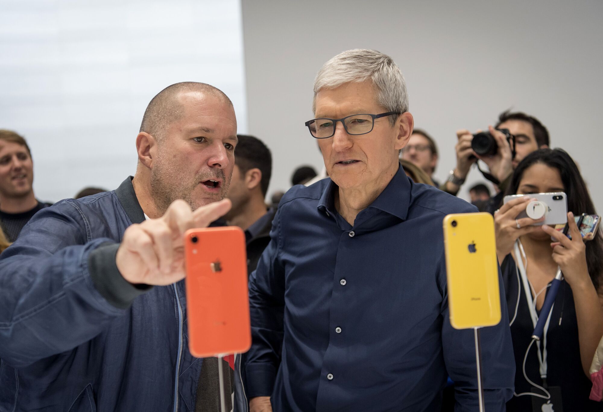 apple loses another top designer, extending post-jony ive exodus