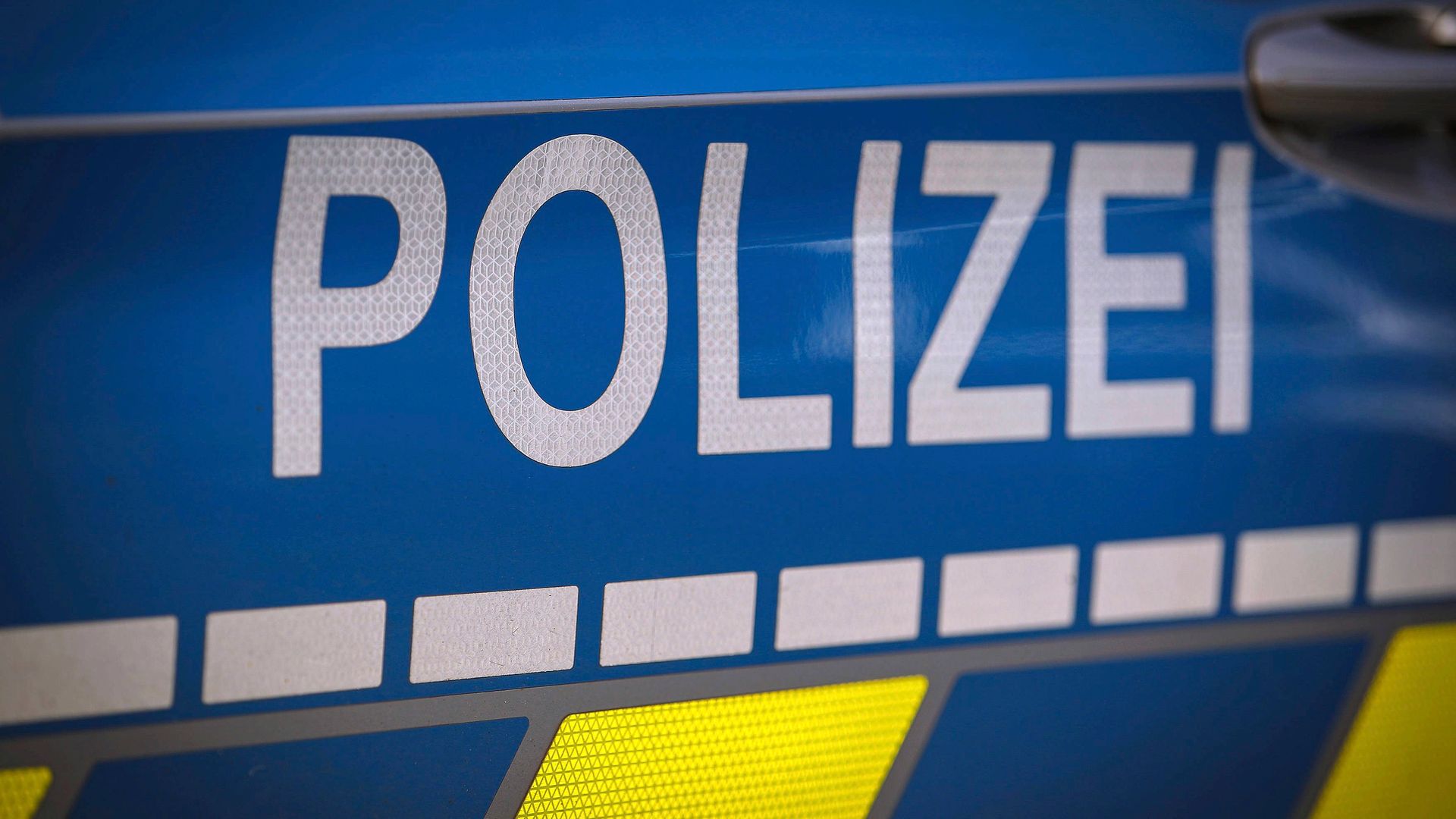 münchen-riem: 15-jähriger wegen versuchten mordes verhaftet