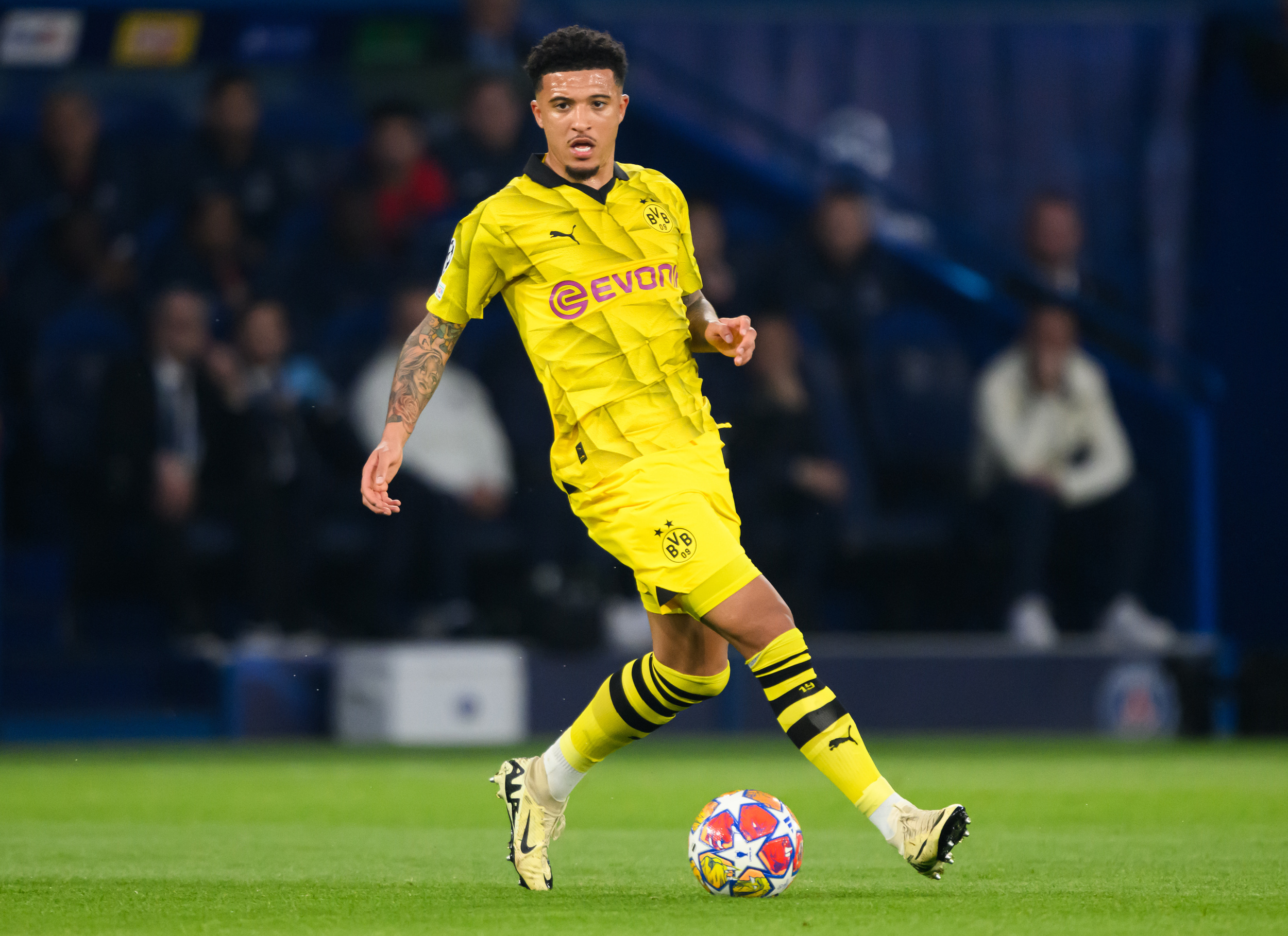 watch: jadon sancho leads bvb dressing room celebrations with adele classic