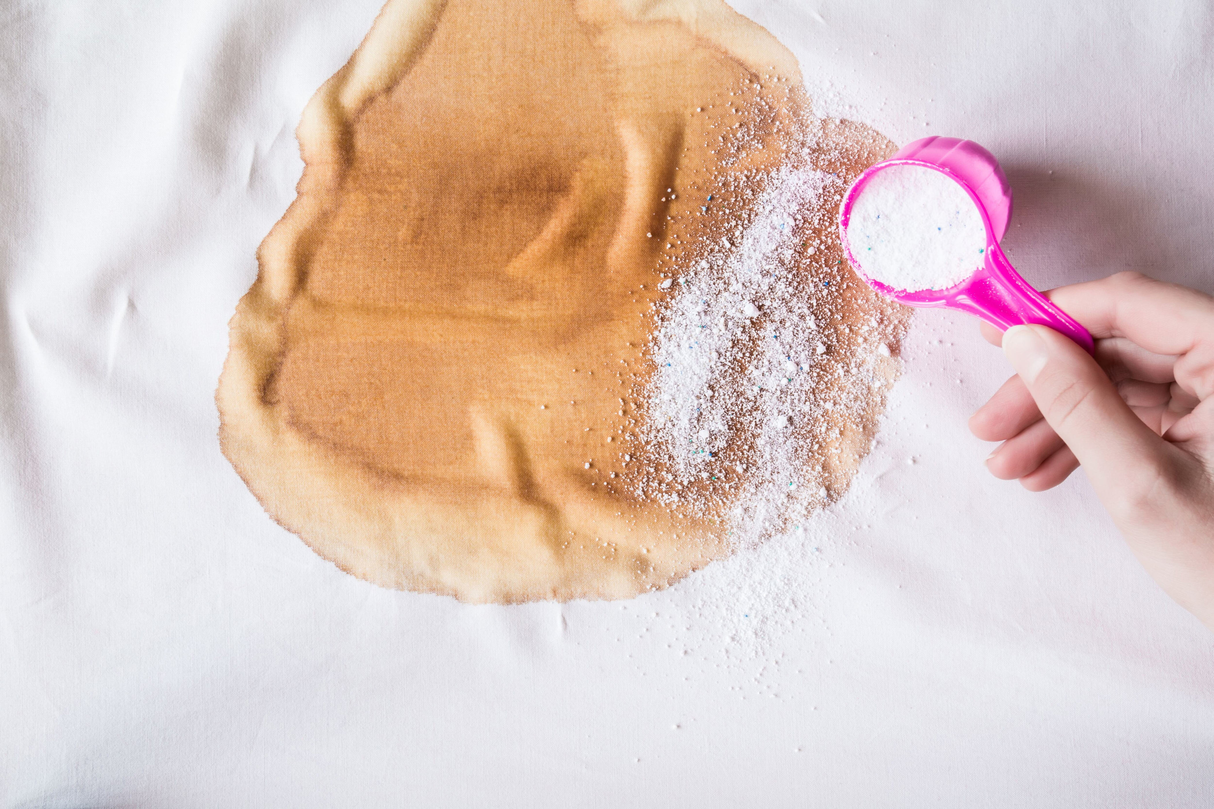 ¿cómo limpiar la ropa en seco con bicarbonato de sodio?