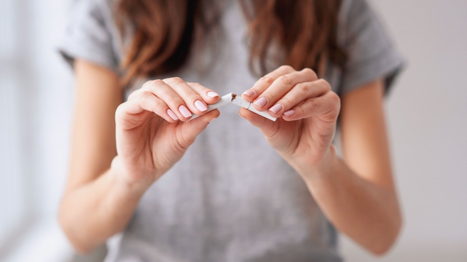 <p>Smoking worsens snoring due to nightly nicotine withdrawal and increased swelling in the upper airway. Even exposure to secondhand smoke can increase snoring.</p>