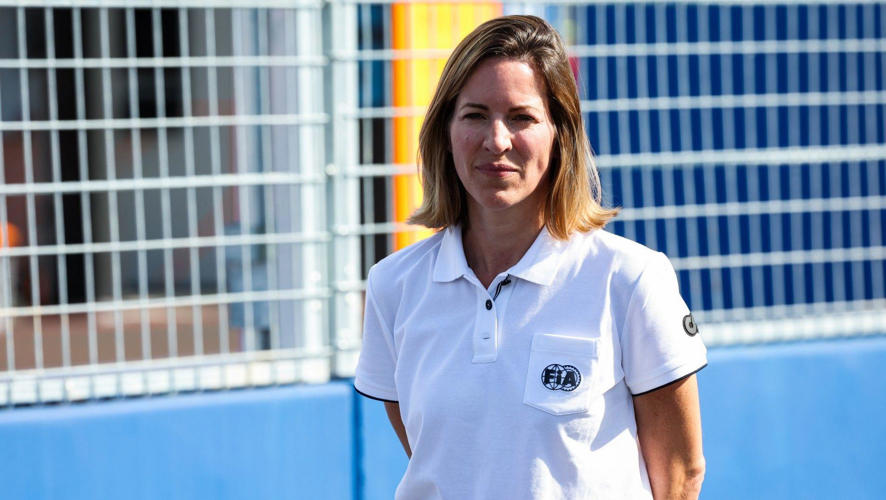 Chief exec Robyn leaves FIA after just 18 months