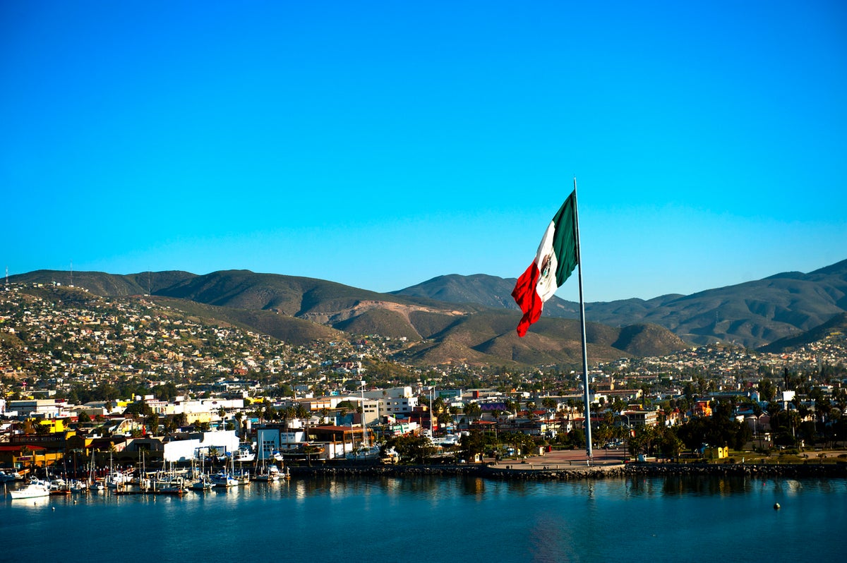 is mexico safe for tourists right now?