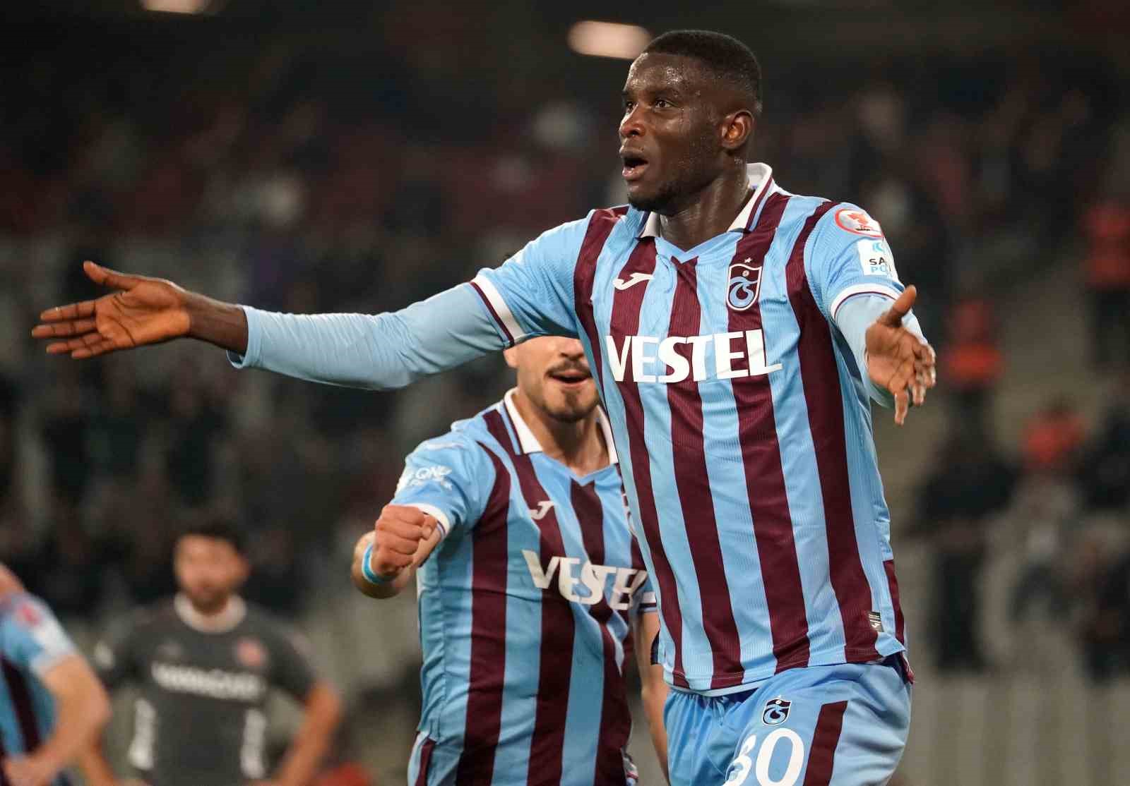 Trabzonspor’un Nijeryalı Forveti Paul Onuachu Maçı Tamamlayamadı