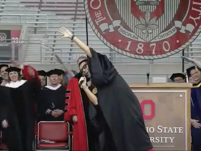 Sing-a-longs, crypto-shilling, and Ayahuasca: Ohio State’s commencement speech gone wrong