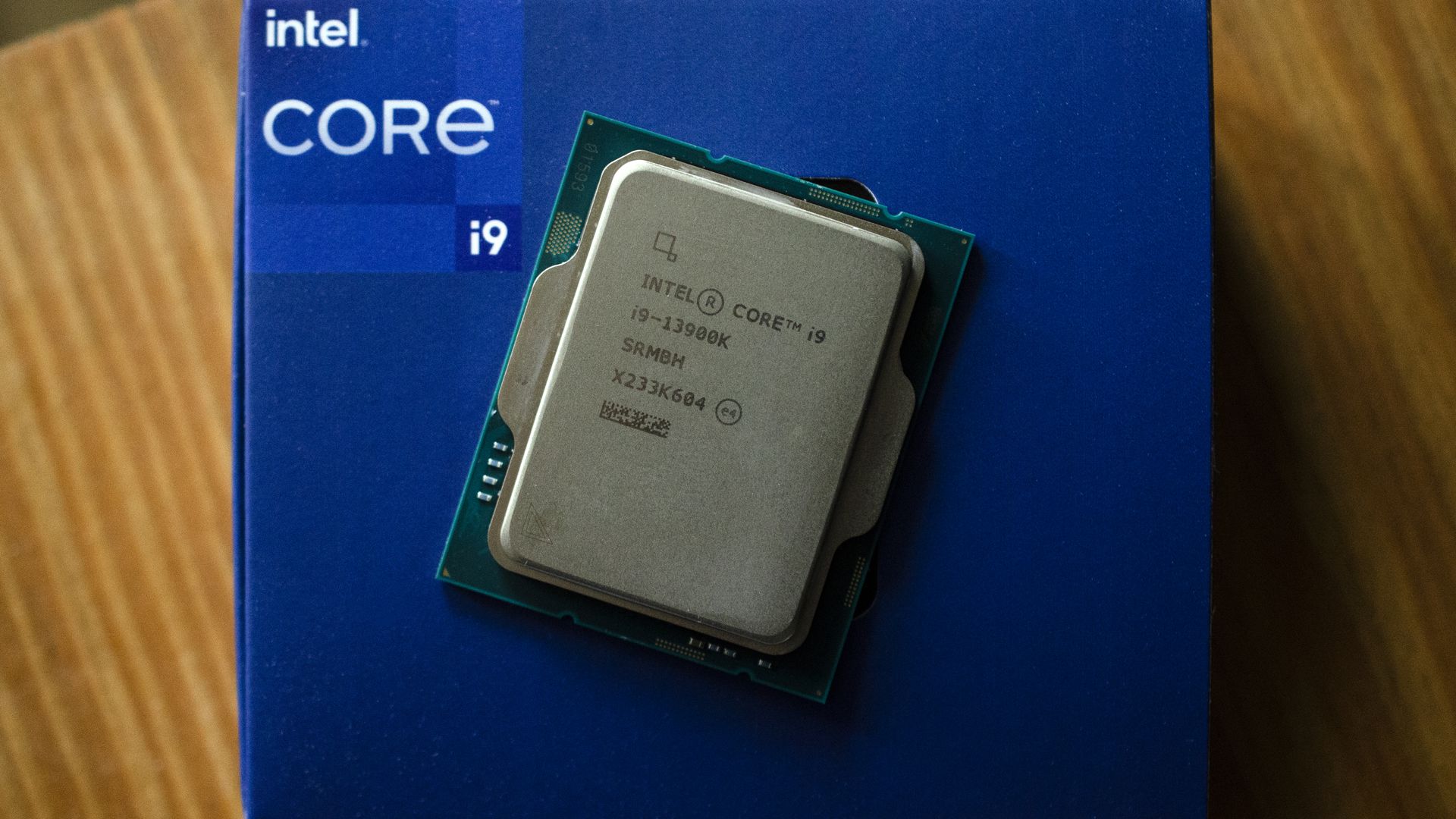 how to, intel and motherboard makers disagree on how to stabilize your crashing i9 cpu