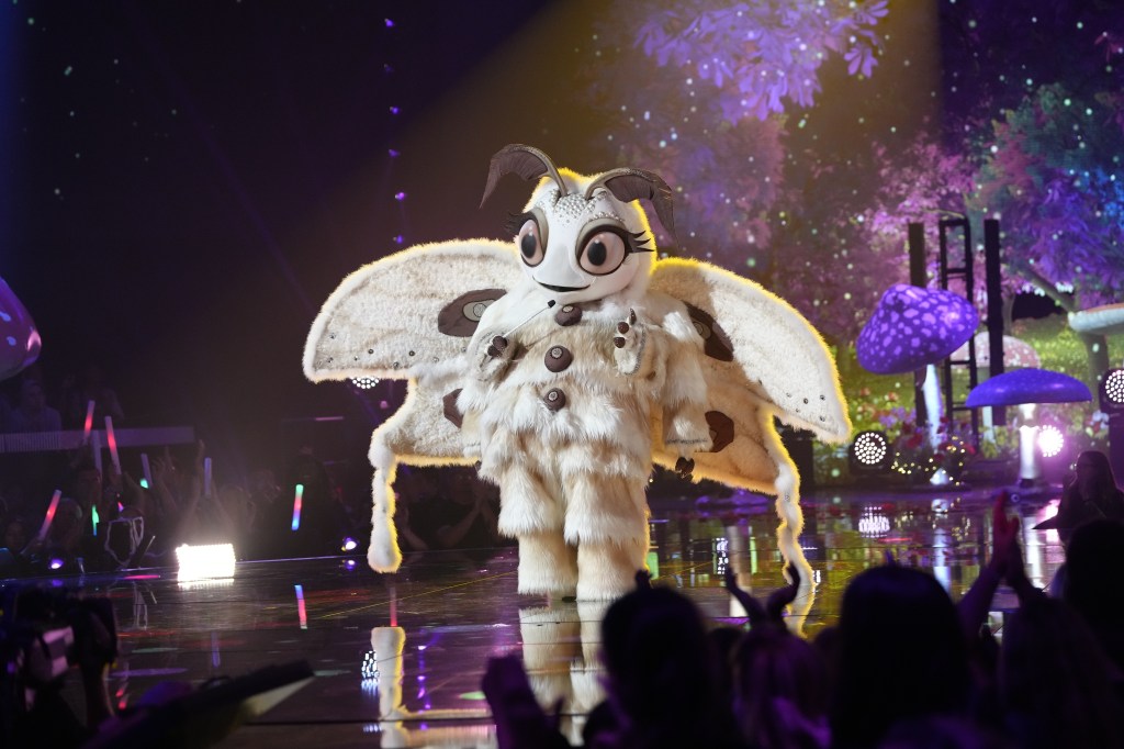 ‘the masked singer' reveals identity of the poodle moth: here's the celebrity under the costume