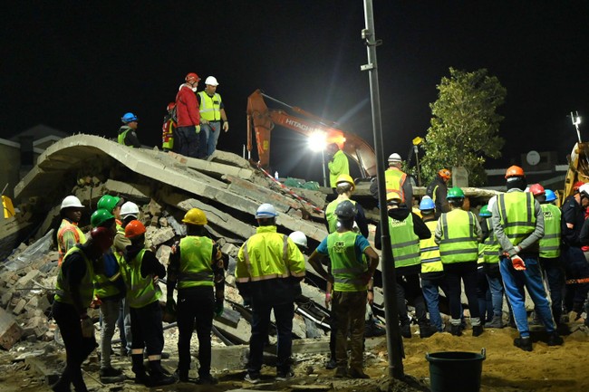 george building collapse: number of people unaccounted for rises to 44, deaths now at 8