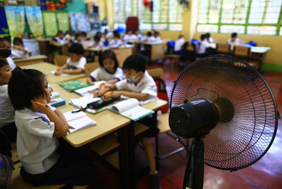 build heat-resistant classrooms, deped urged
