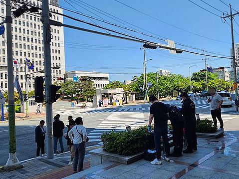 부산 법원 앞에서 재판 출석 앞둔 유튜버 살인…계획범죄 추정(종합2보)