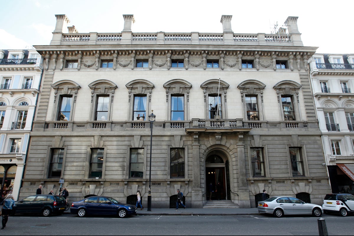 are there any men-only clubs left in london? garrick club votes for equality
