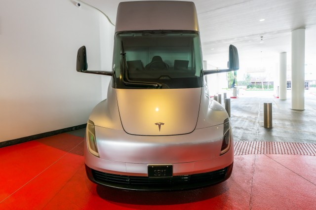 tesla impresses another new company using its semi trucks: 'we've been able to push these tractors well beyond expectations'