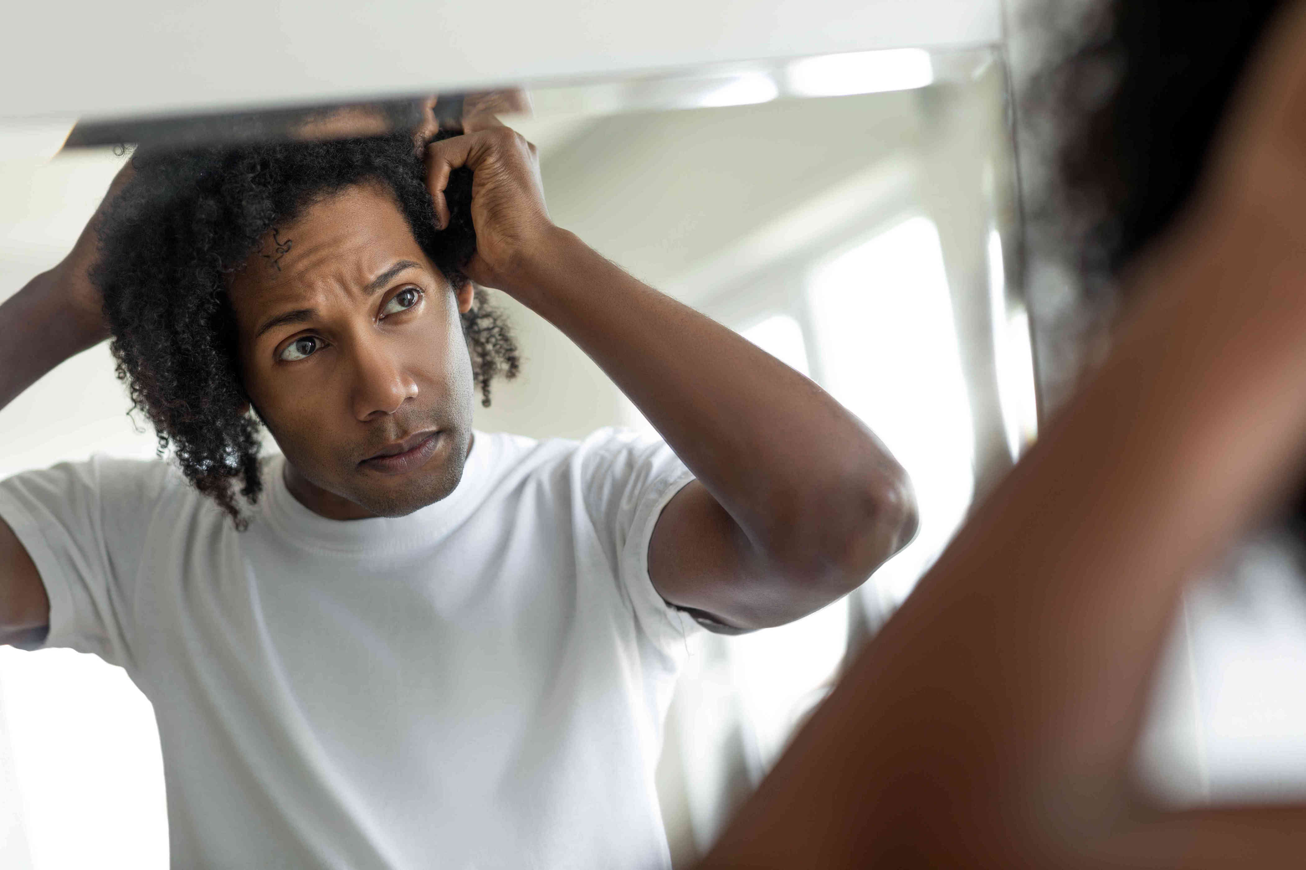 which vitamin deficiency causes hair loss?