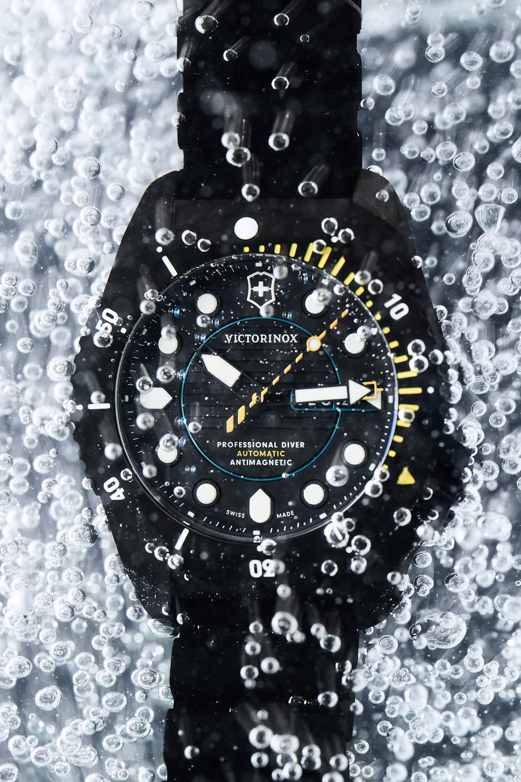 victorinox dive pro : cette montre de plongée ne manque vraiment pas de caractère
