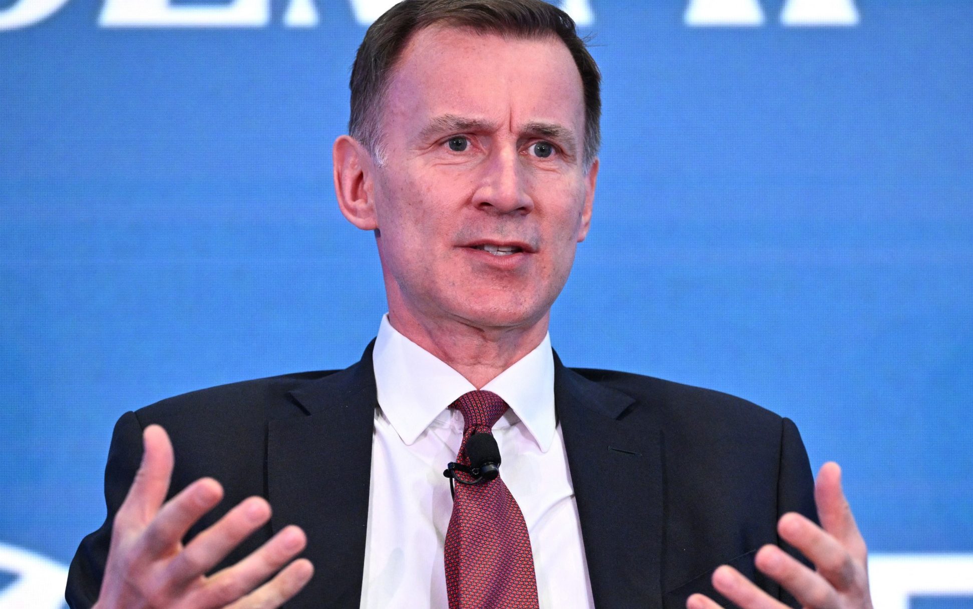 amazon, microsoft, london’s stock market collapse is ‘massively overstated’, says hunt