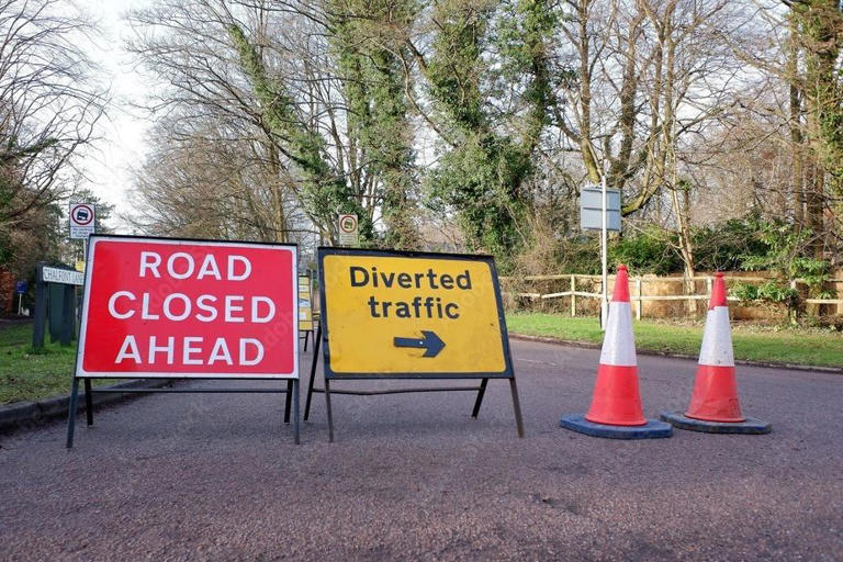 Northern Ireland traffic: Grosvenor Road closures for essential NI ...