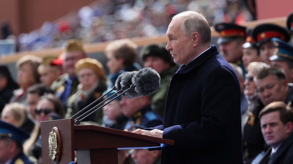 victory day celebrations mask simmering tensions inside putin’s russia