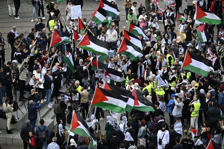 “cette année, on boycotte”: des milliers de manifestants à malmö contre la participation d'israël à l'eurovision