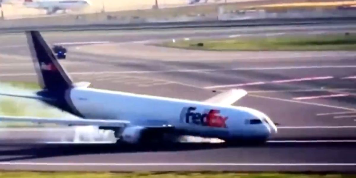 vidéo : un boeing 767 effectue un atterrissage d’urgence sur la piste de l’aéroport d’istanbul