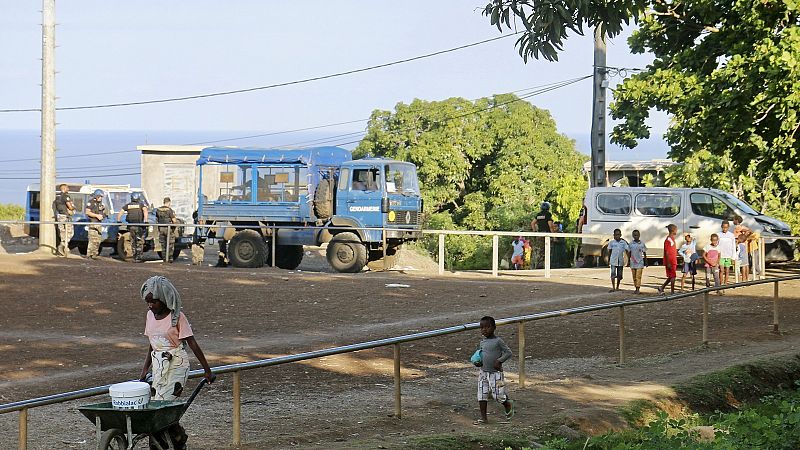 Mayotte Cholera Outbreak: 3-year-old Child Dies In French Territory As ...