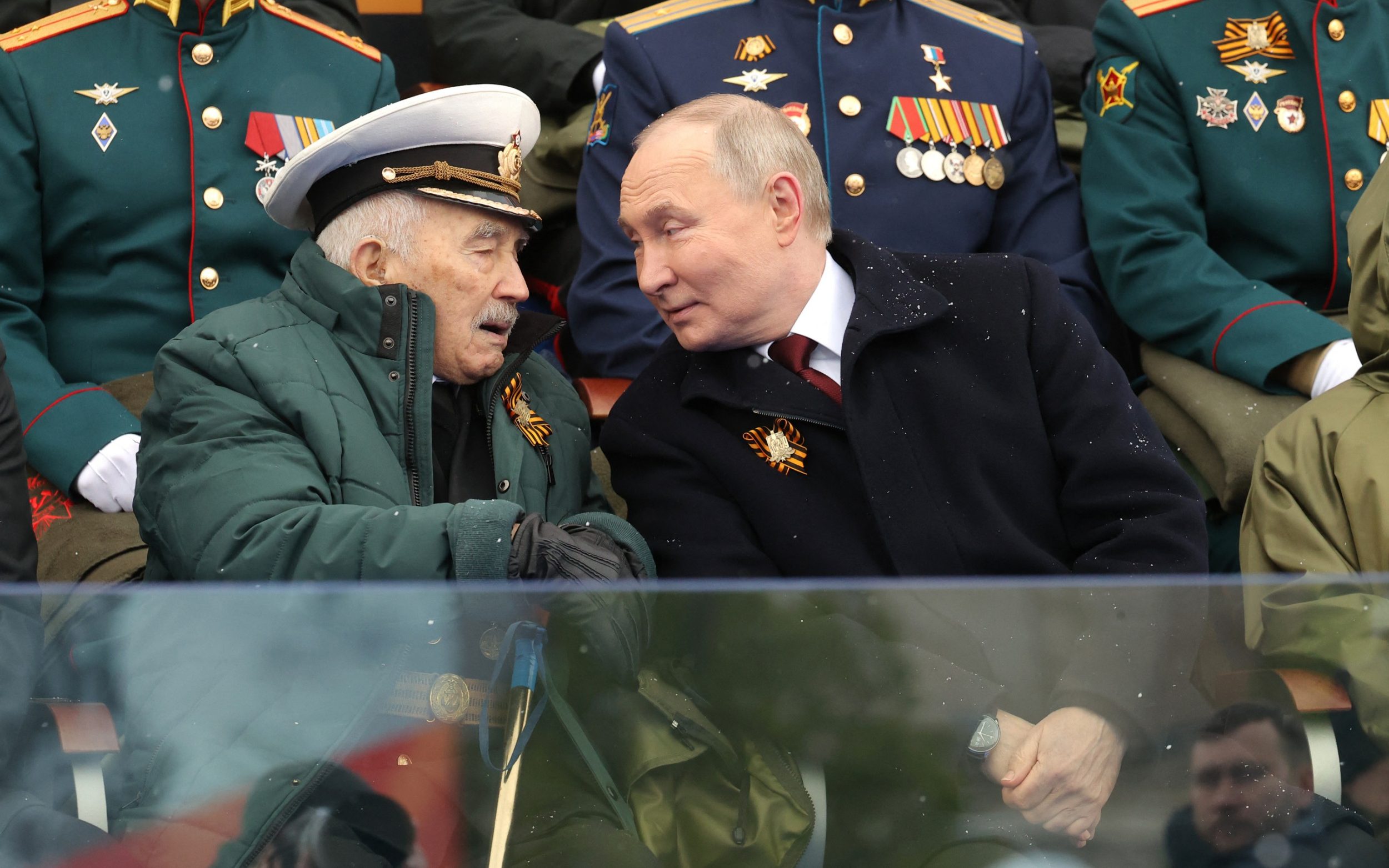 putin watches victory parade featuring a solitary russian tank