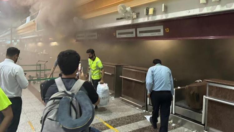 havalimanında yangın paniği