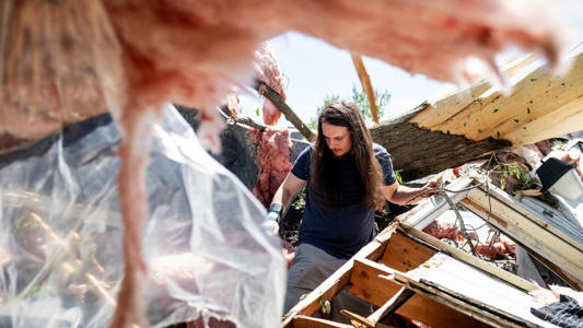 Tornadoes strike across 6 states with more than 350 damaging storm reports across US<br><br>