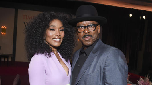 All About Angela Bassett’s Long-Lasting Marriage to Husband Courtney B. Vance<br><br>