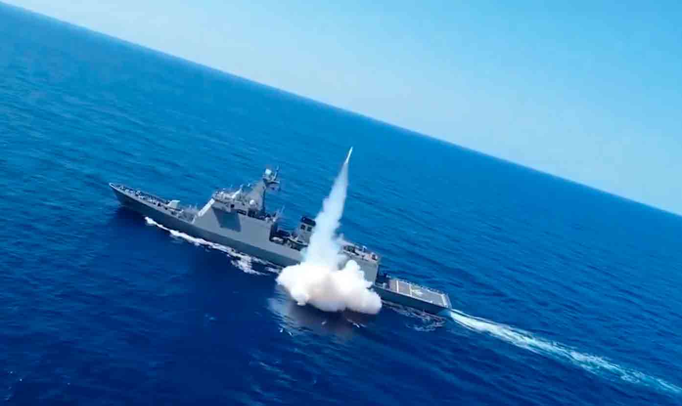 vidéo: les philippines détruisent un navire de fabrication chinoise lors d’un test avec le premier missile antinavire