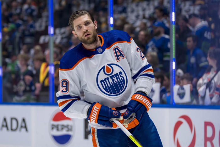 should the edmonton oilers trade draisaitl if extension talks fall flat?