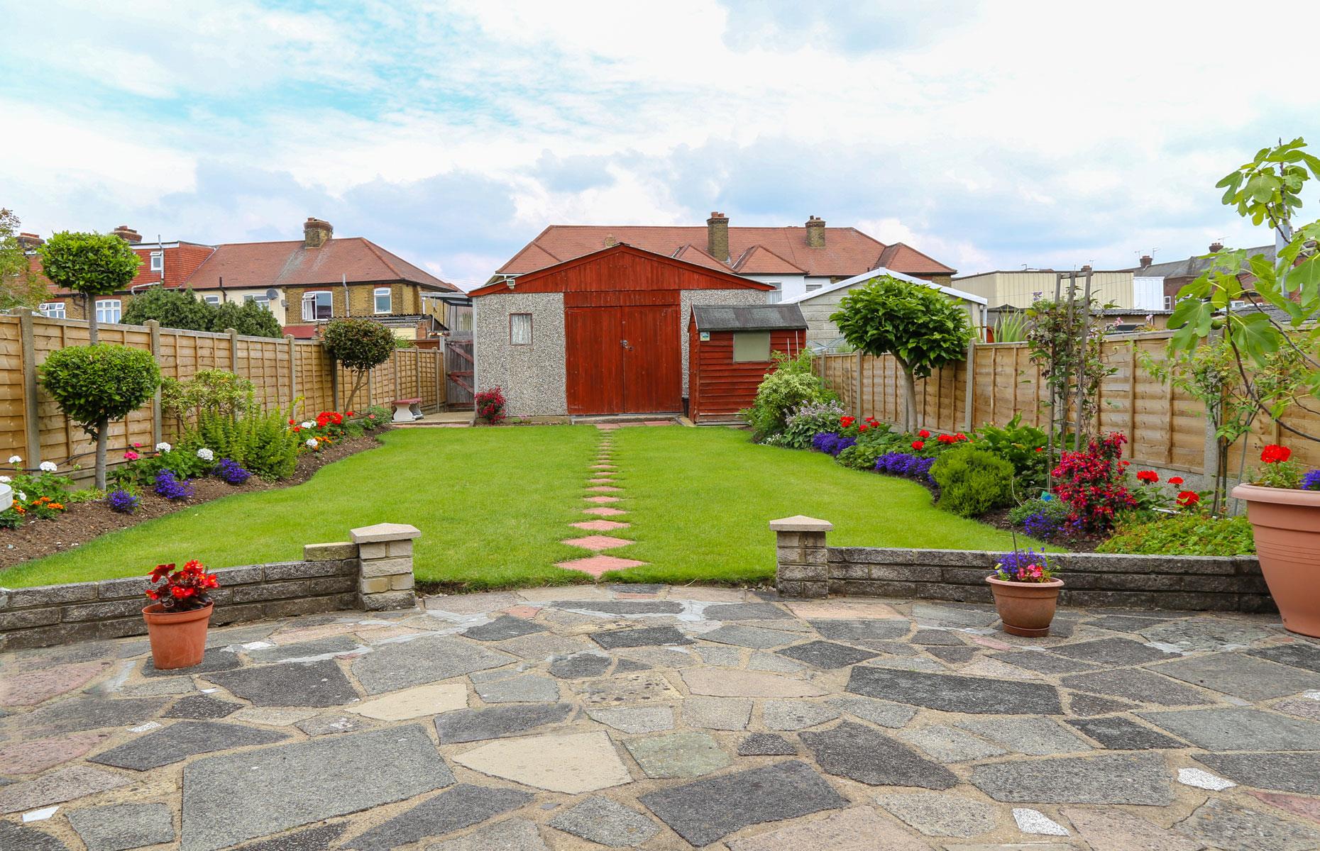 31 garden design errors that ruin your outdoor space
