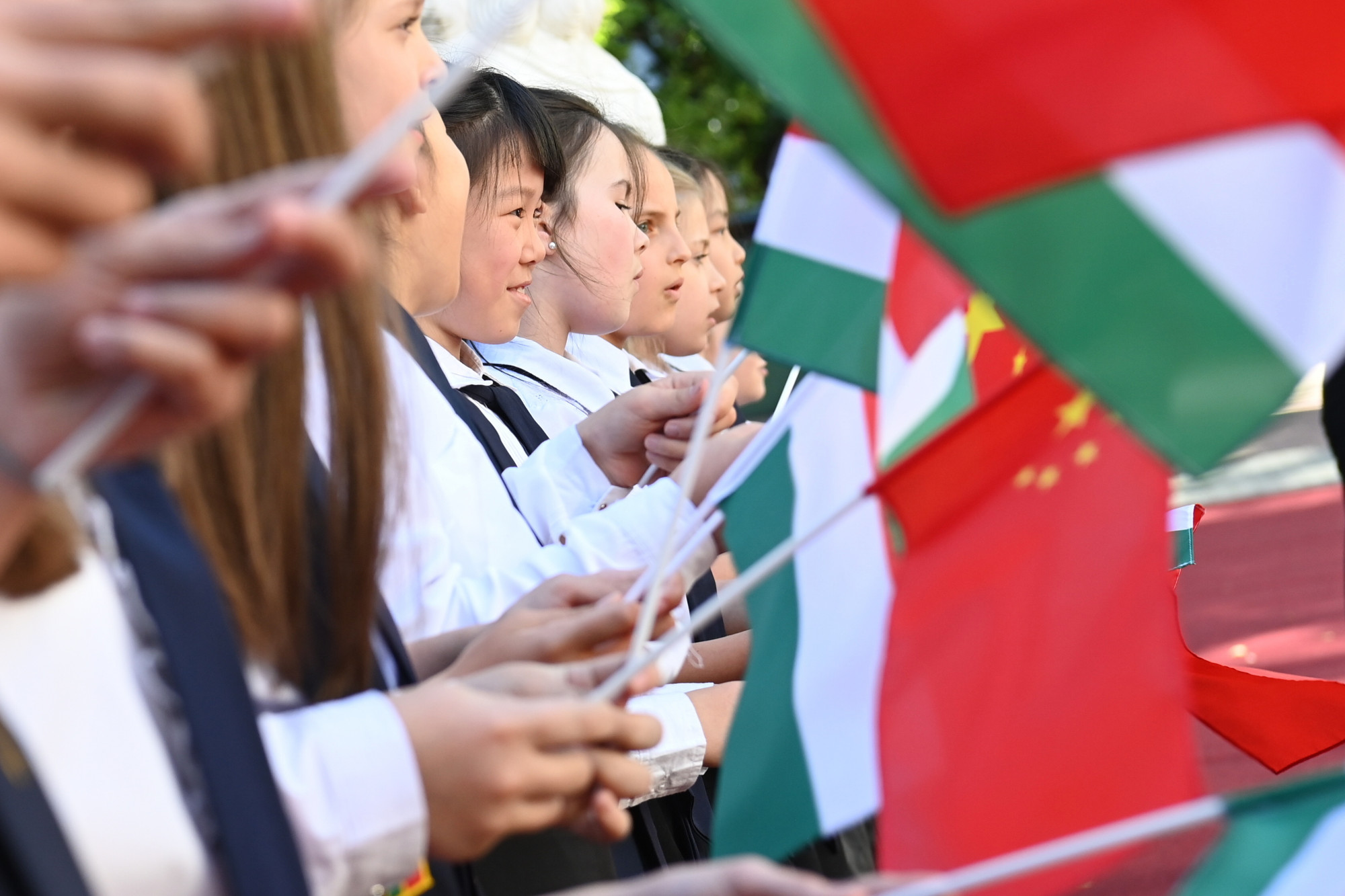 a kínai és magyar nép testvéri barátságának vörös betűs ünnepe