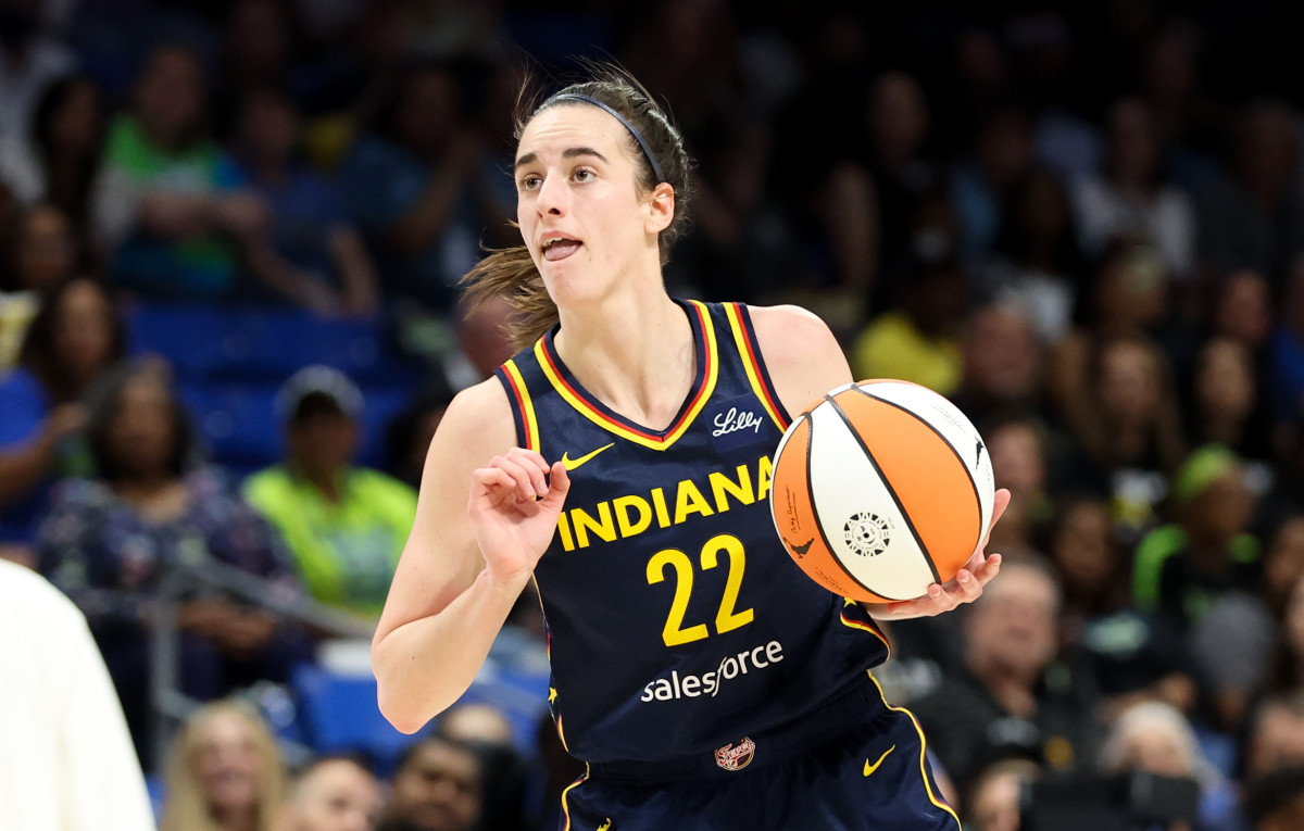 incredible caitlin clark basket proves she's ready for wnba competition