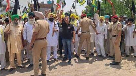 punjab ceo asks farmers to refrain from disrupting poll campaigns
