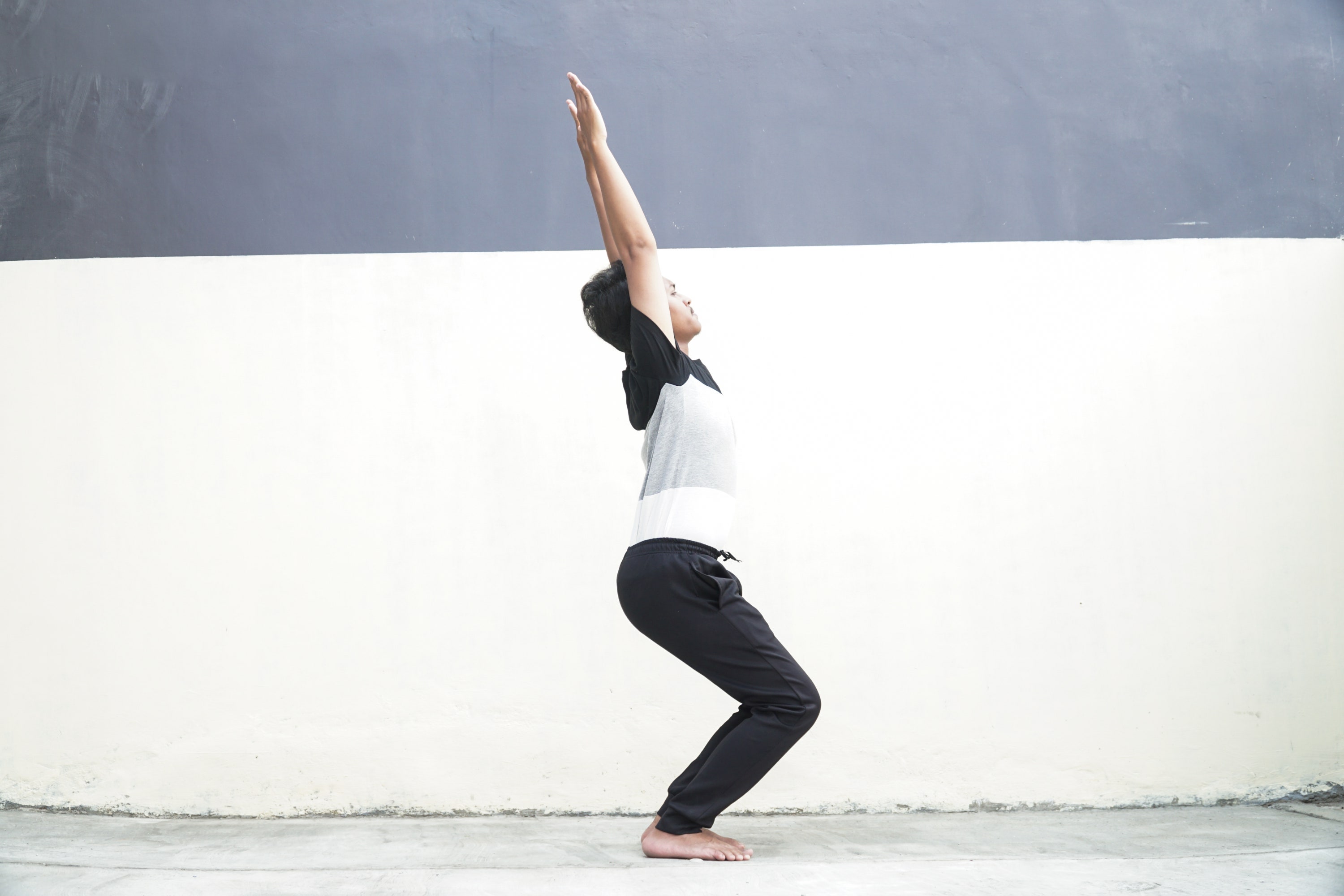 yoga para tonificar glúteos y piernas
