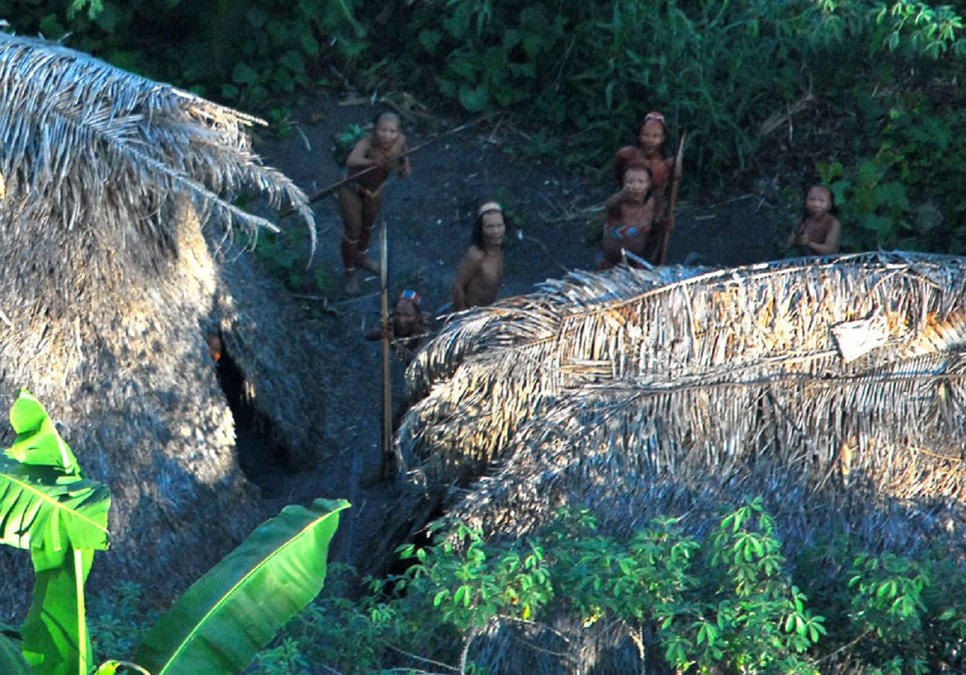 Photos Of The Last Remaining Uncontacted Tribes On Earth