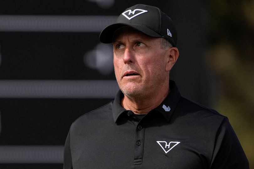 ian poulter finally gives up on ryder cup with phil mickelson up for liv golf alternative