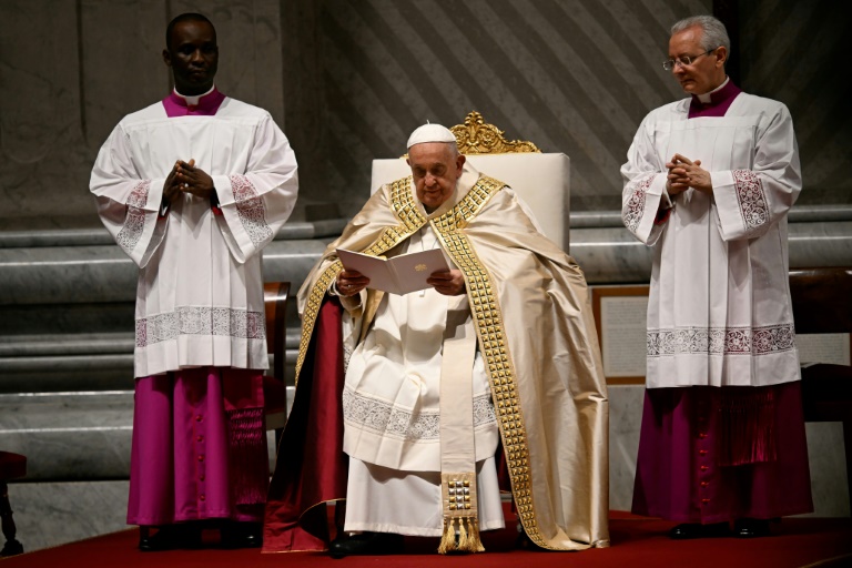 papa abrirá 'ano santo' no dia 24 de dezembro