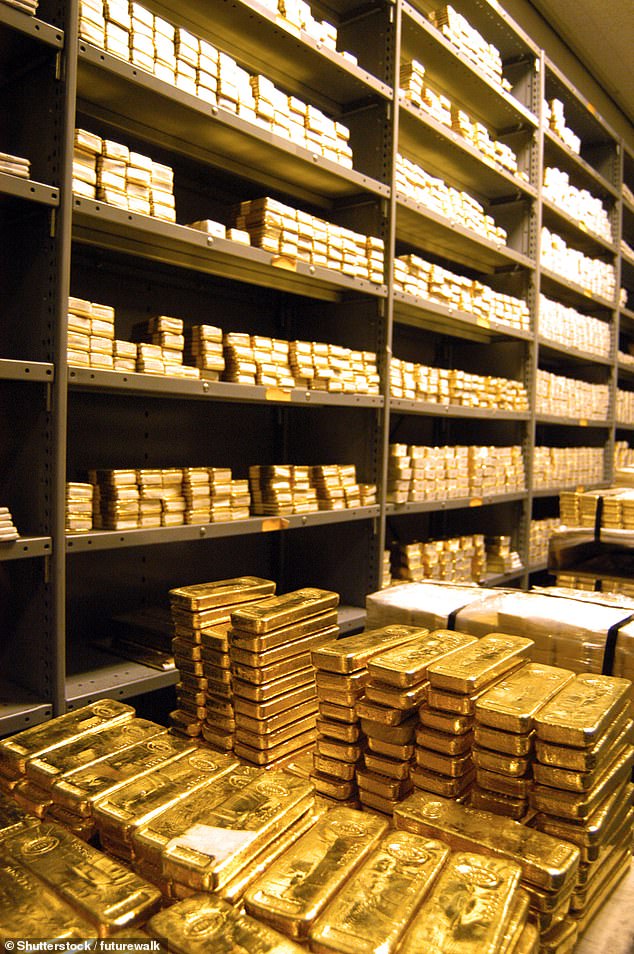 gordon brown selling britain's gold reserves cost the country £21bn