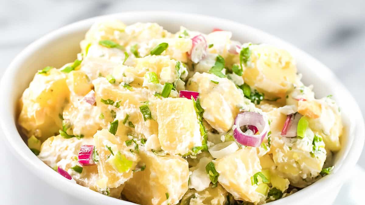Potluck Perfect! Crowd-Pleasing Salad Recipes for Every Occasion