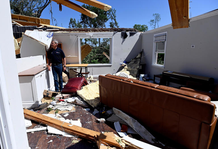 'A tragedy in our county' as tornado relief continues in Columbia