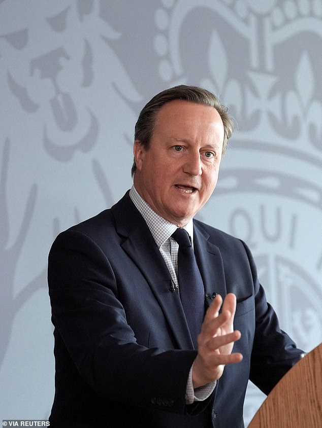 david cameron warns labour cannot be trusted on defence