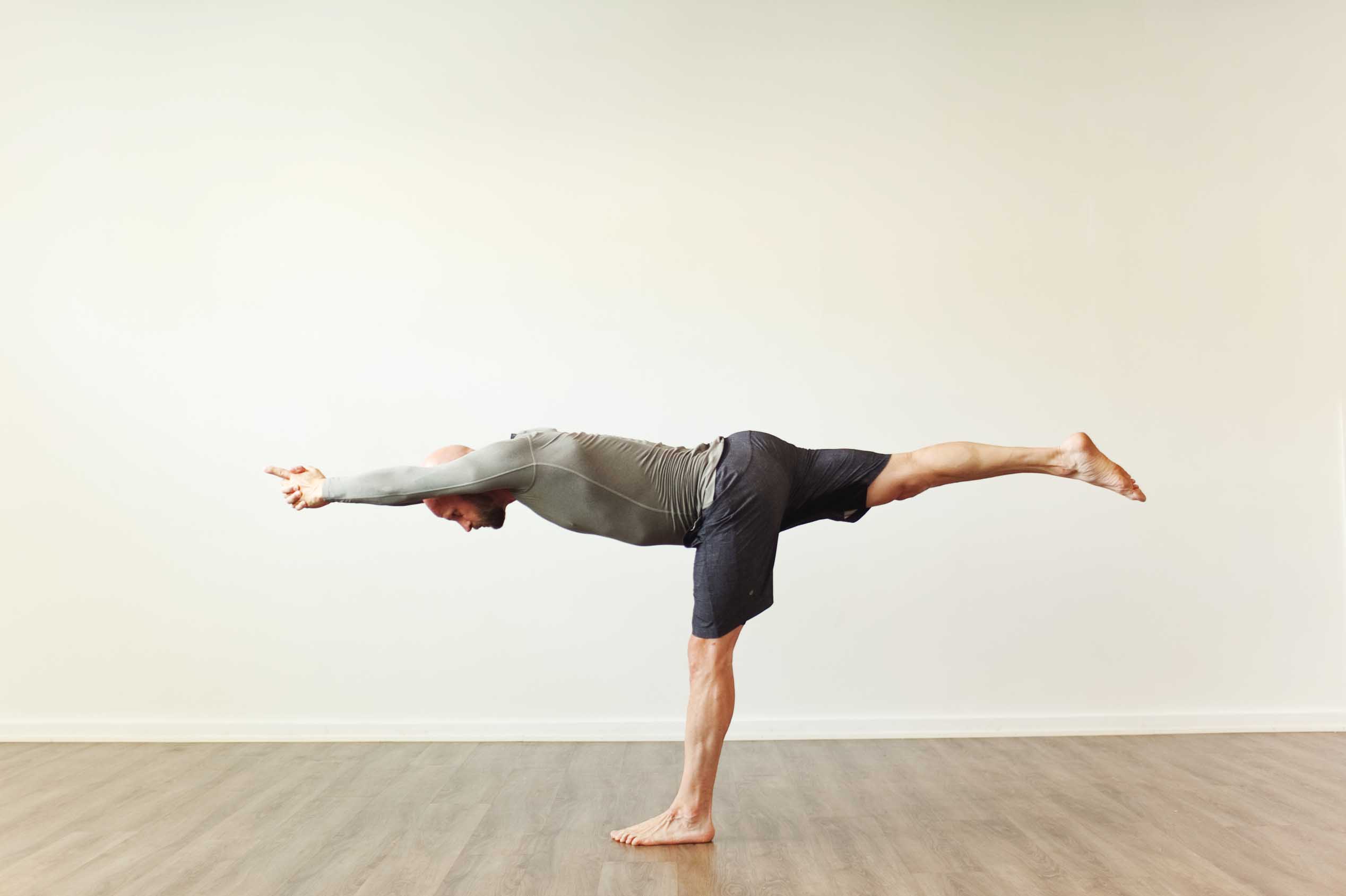 yoga para tonificar glúteos y piernas