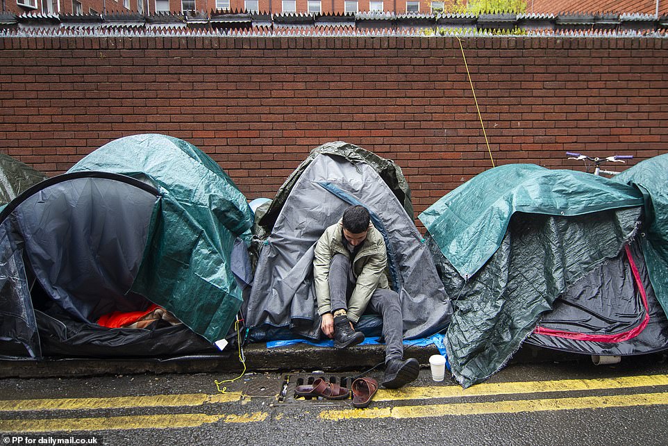 Dublin migrants 'chased out' trying to set up tent encampments