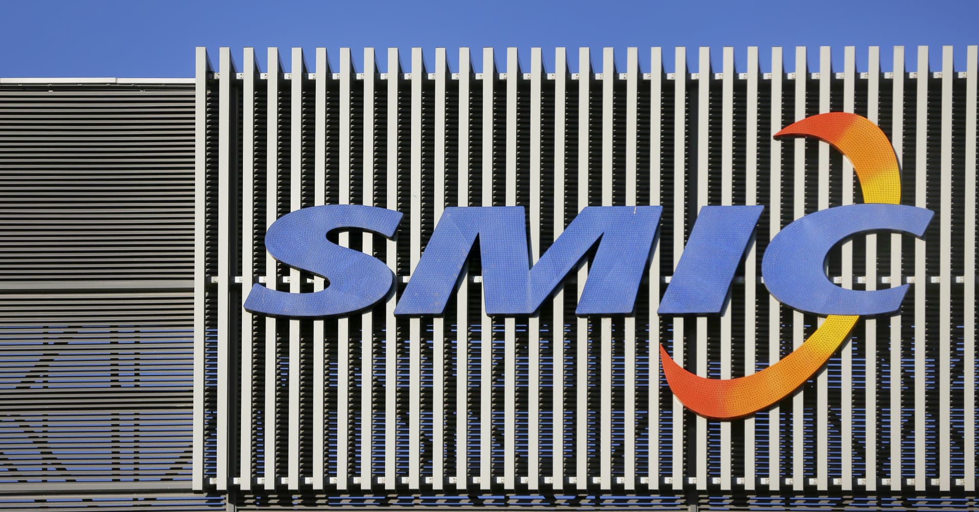 china's biggest chipmaker smic warns of 'fierce' competition as it misses quarterly profit expectations