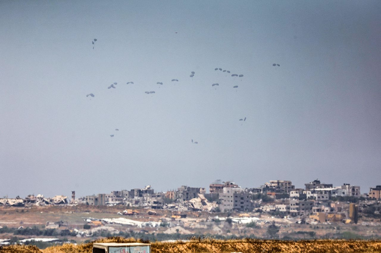 israeli forces push into rafah as gaza cease-fire talks falter