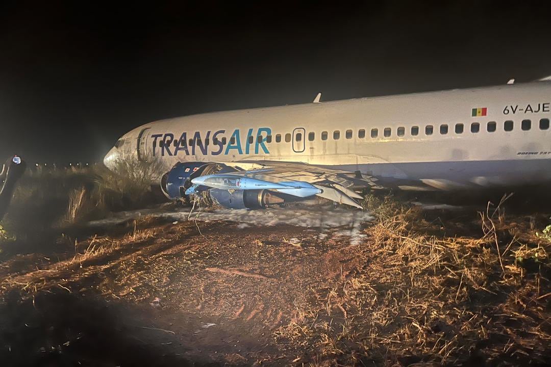 boeing 737 forced to make emergency landing minutes after take-off