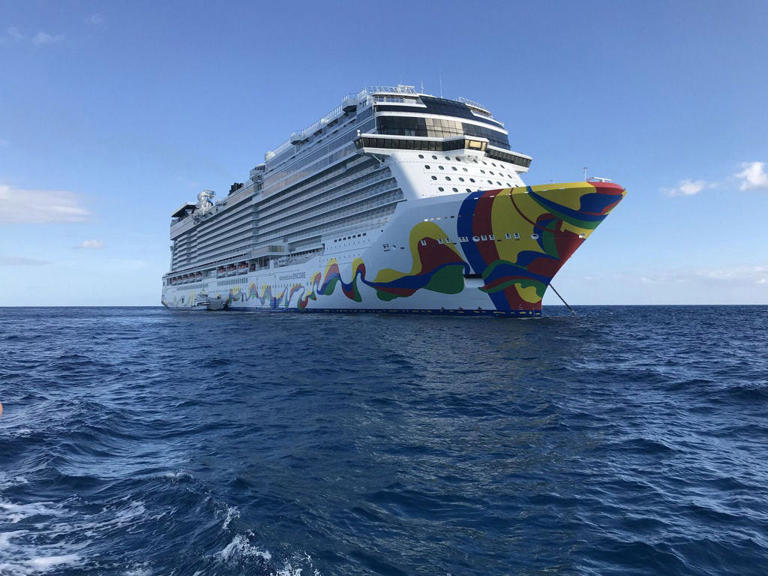 A Norwegian Cruise Line worker is accused of stabbing people on board with scissors