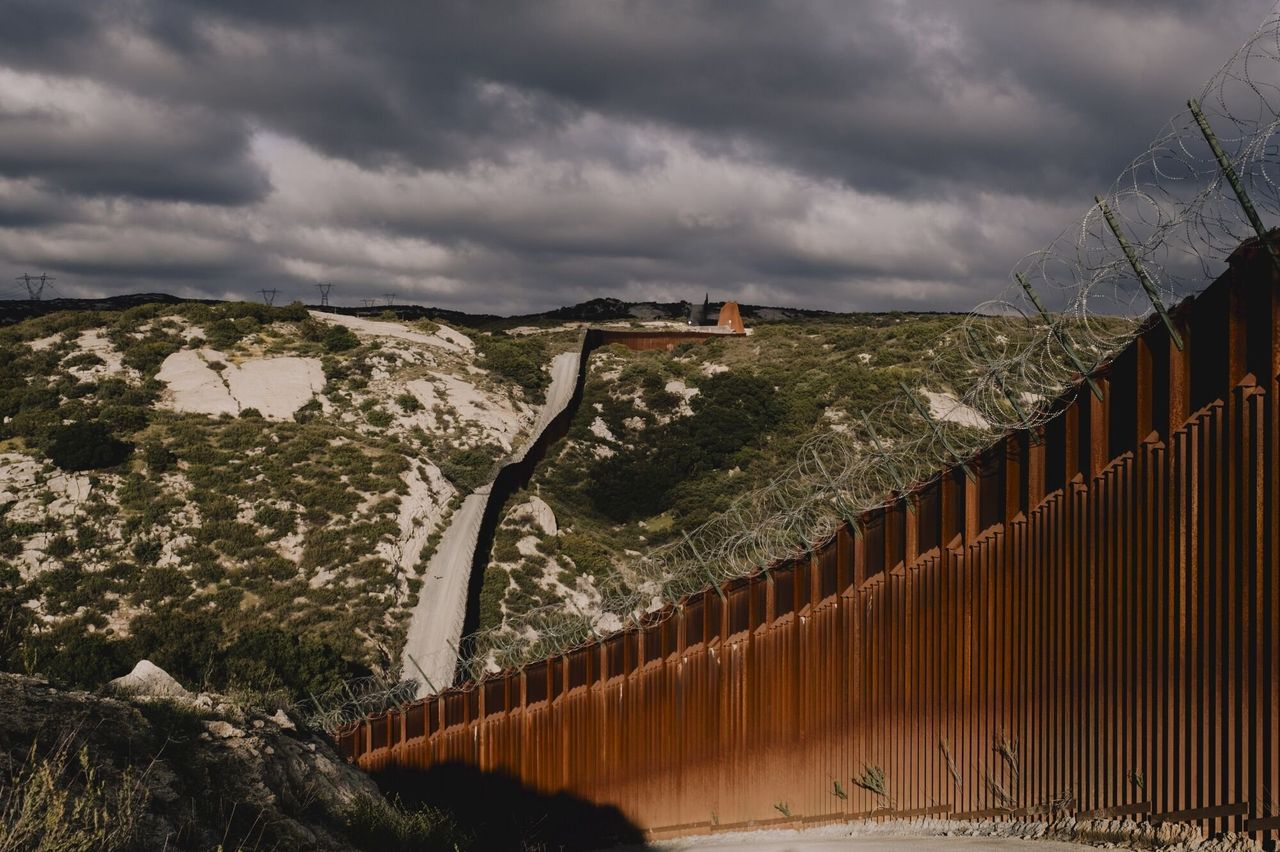 house democrats’ surprise campaign play: embracing border security